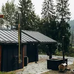 Chalet Tukhlya *