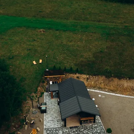 샬레 Chalet Tukhlya *