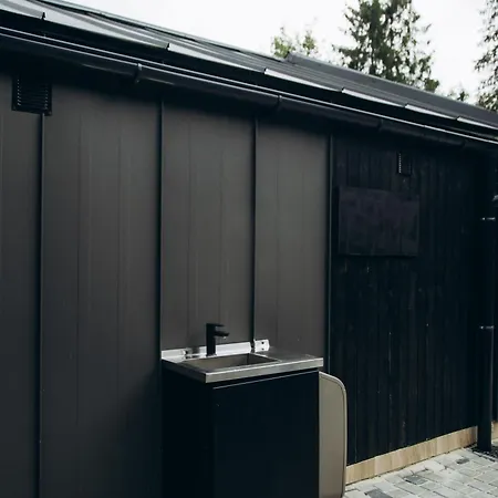 샬레 Chalet Tukhlya *