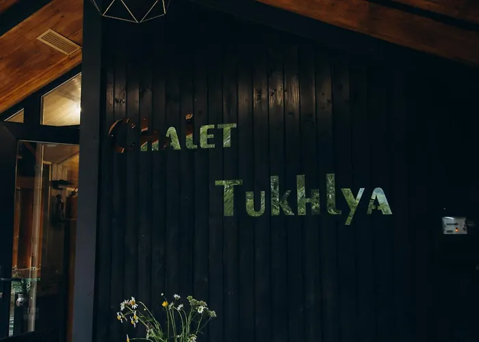 Chalet Tukhlya Chalé *